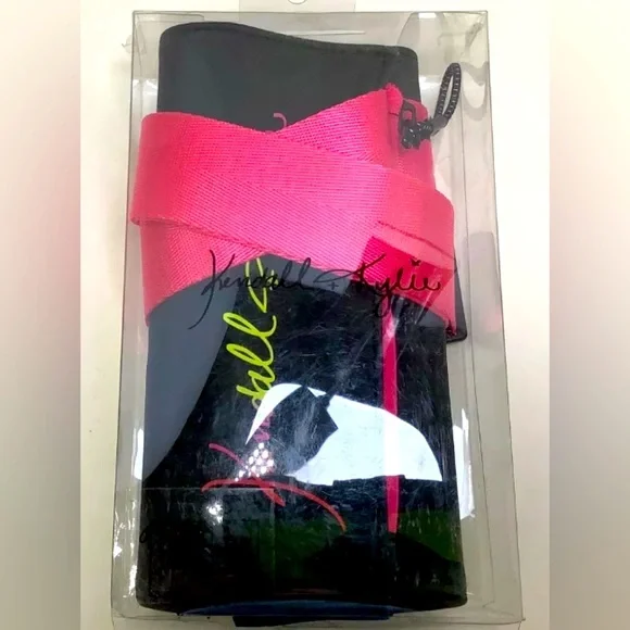 NEW [Kendall & Kylie] Makeup Brush Holder w/ Adjustable Belt Black & Hot Pink - Picture 2 of 12